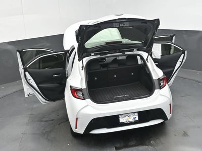 2025 Toyota Corolla Hatchback SE