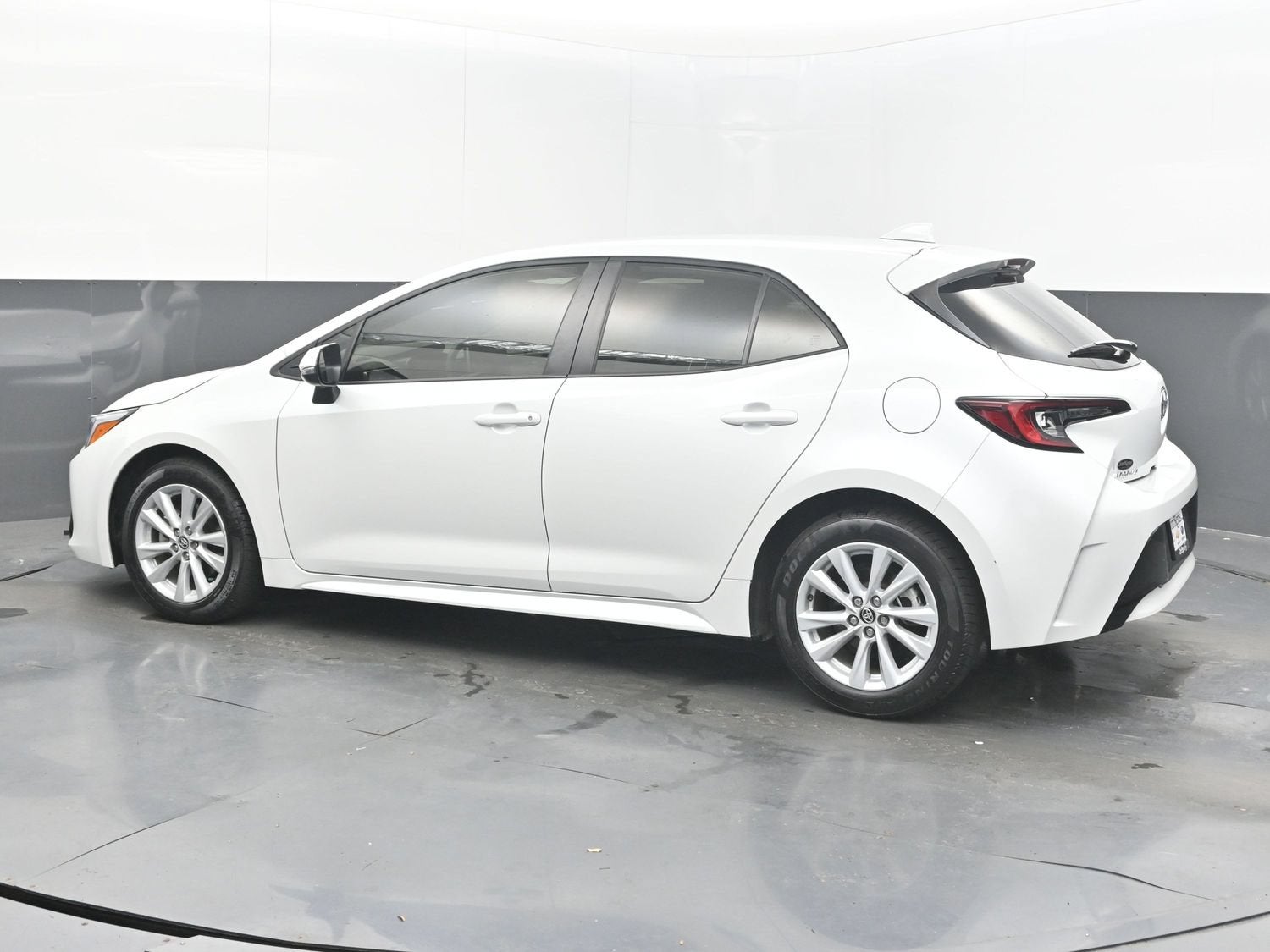 2025 Toyota Corolla Hatchback SE