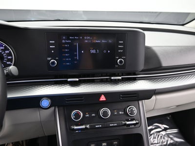 2023 Kia Carnival LX