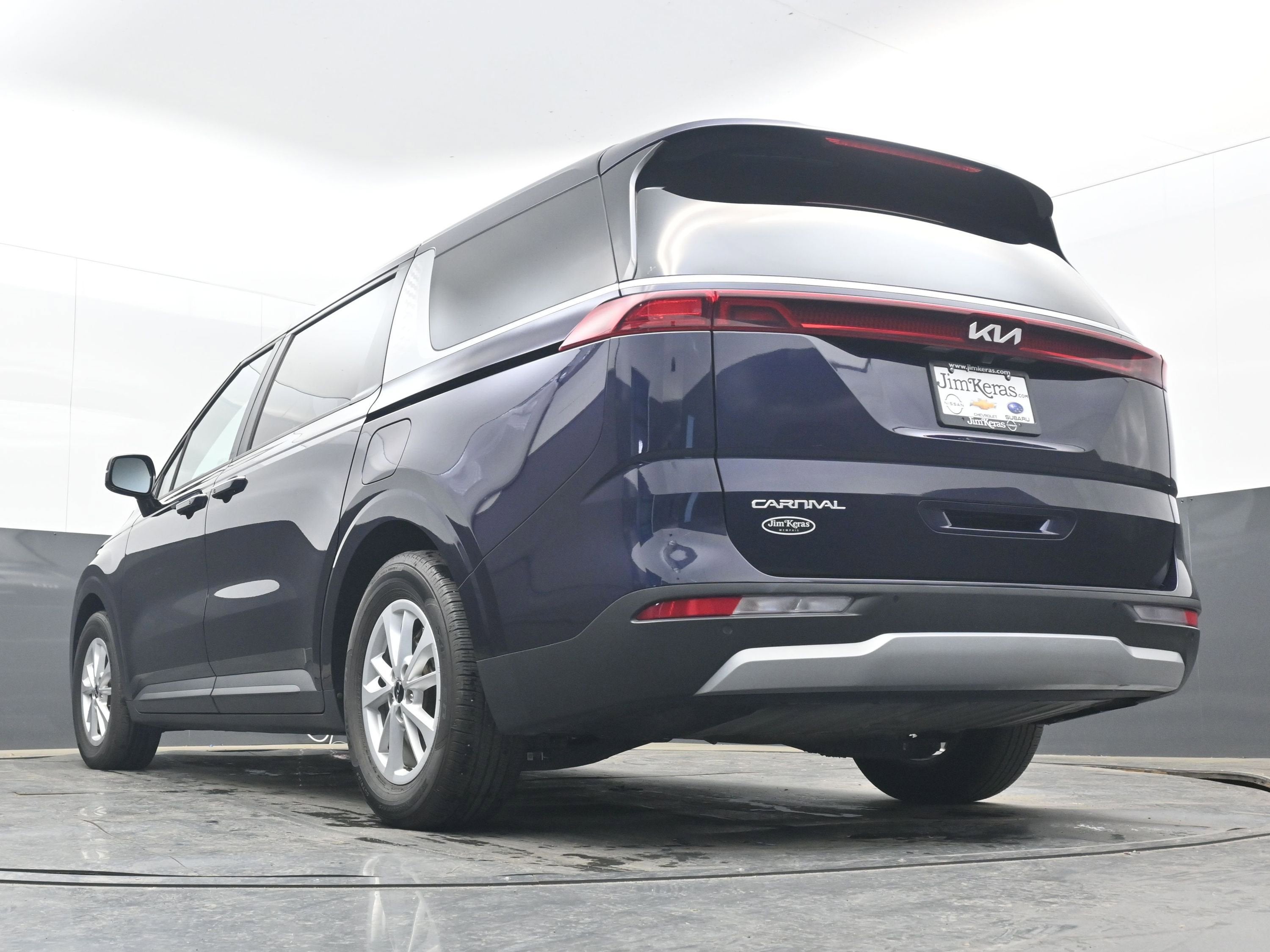 2023 Kia Carnival LX