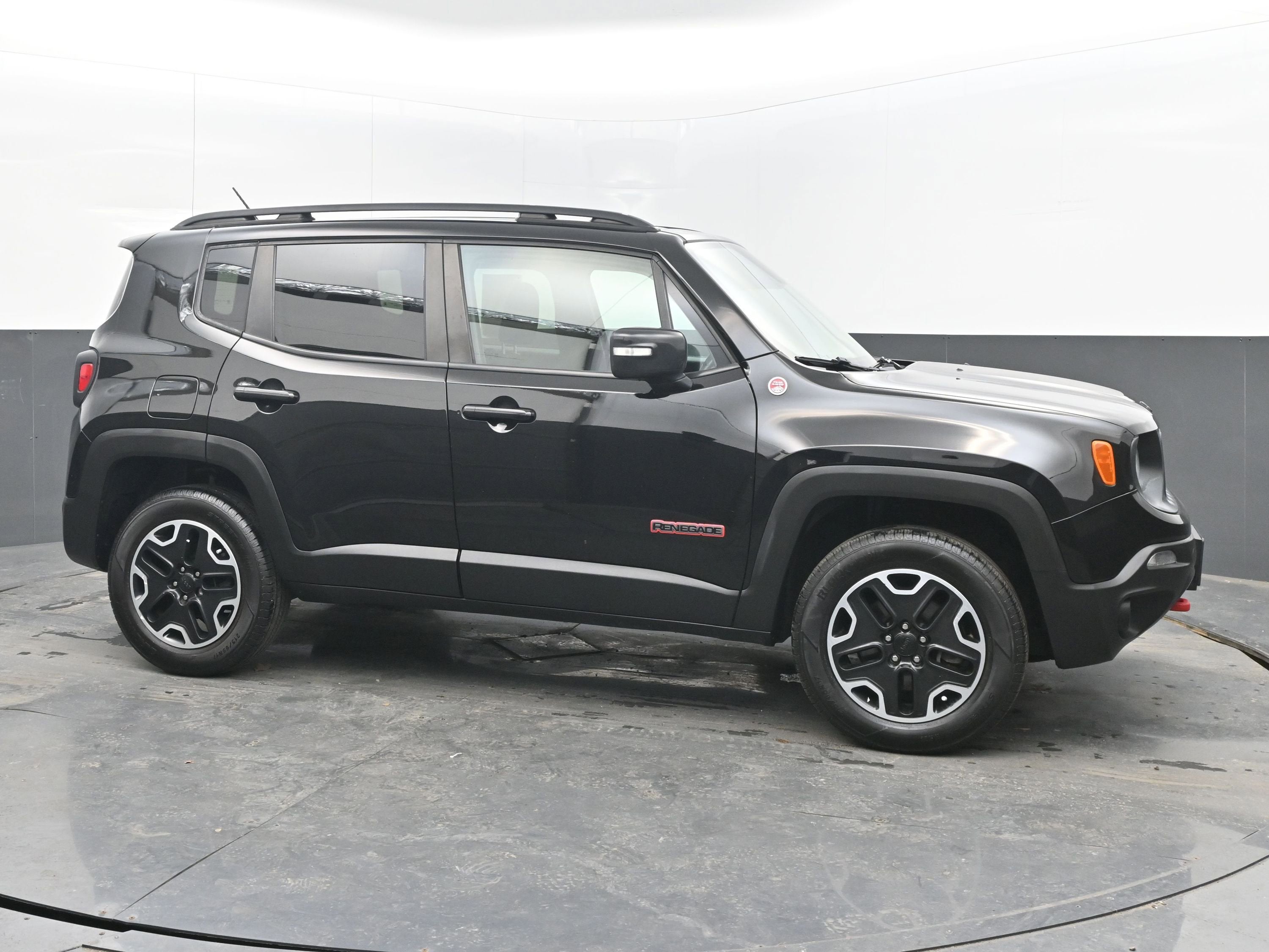 2017 Jeep Renegade Trailhawk