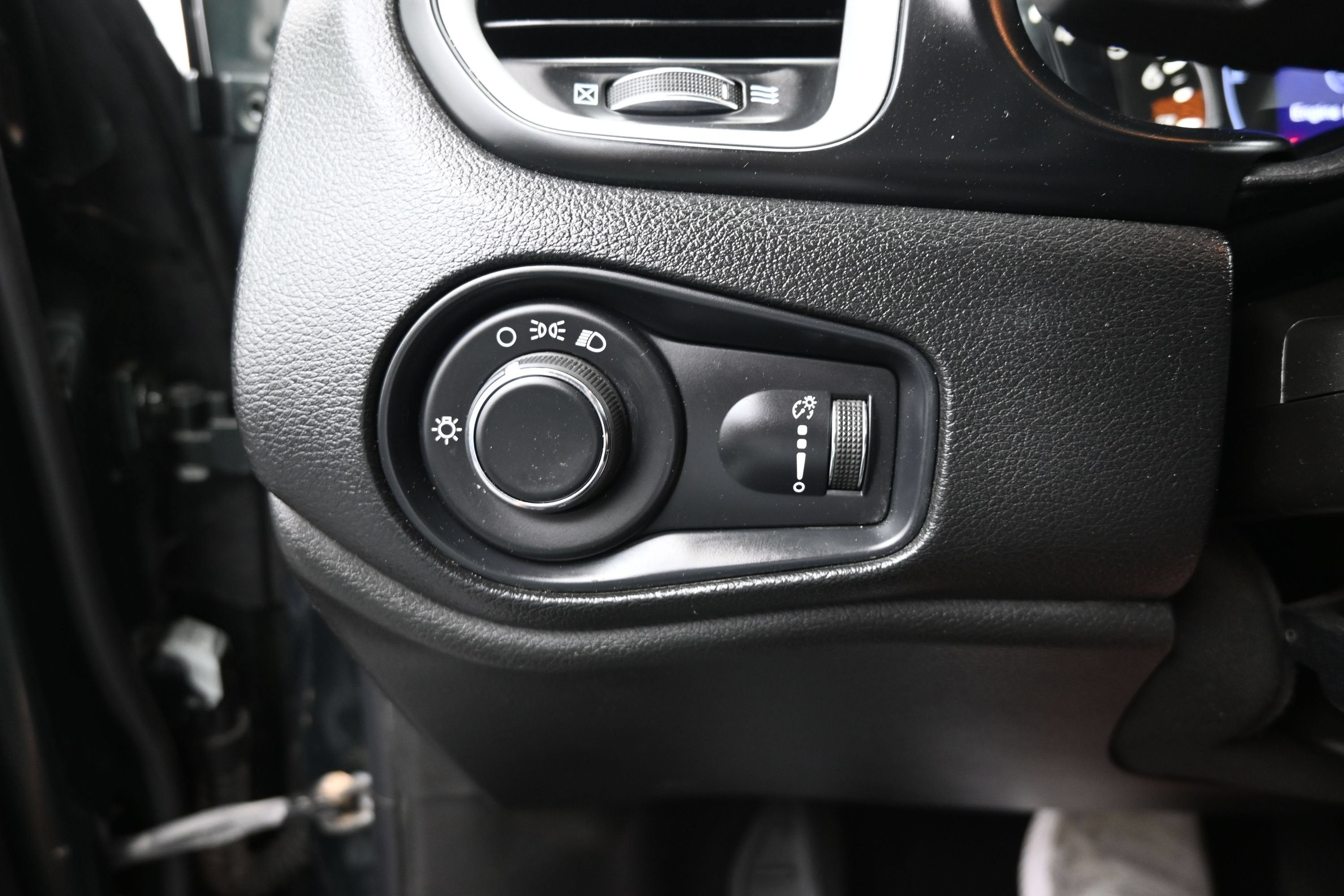 2021 Jeep Renegade Jeepster